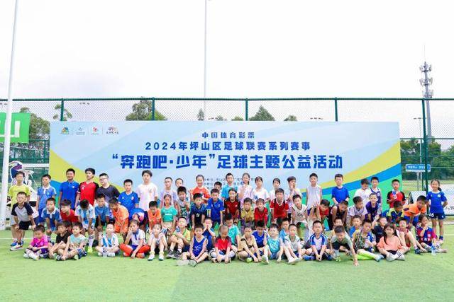 美网青少年决赛：16岁孙心然复仇夺冠，历史性胜利
